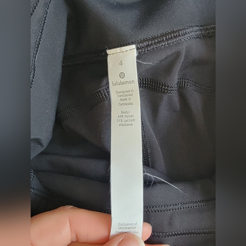 Lululemon Leggings 3/4 Length - Picture 3 of 3